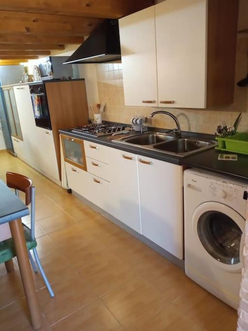 Loft Sotto Il Vulcano, Con Posto Auto Privato Zafferana Etnea Exterior photo